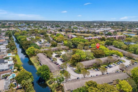 Condominio en venta en Margate, Florida, 2 dormitorios, 91.97 m2 № 2242527 - foto 5