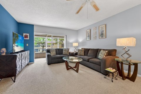 Condominio en Margate, Florida, 2 dormitorios  № 2242527