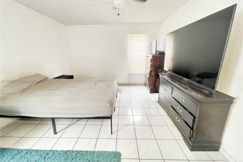 Купить кондоминиум в Лодерхилл, Флорида 1 спальня, 68.28м2, № 1933154 - фото 8