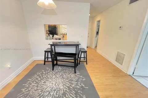 Купить кондоминиум в Лодерхилл, Флорида 1 спальня, 68.28м2, № 1933154 - фото 3