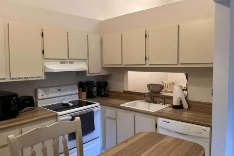 Copropriété à louer à Jupiter, Floride: 2 chambres, 91.04 m2 № 2153179 - photo 13