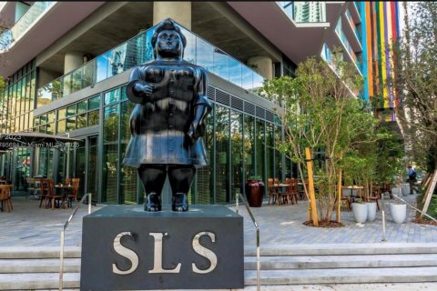 Condo in Miami, Florida, 3 bedrooms  № 2014001 - photo 3