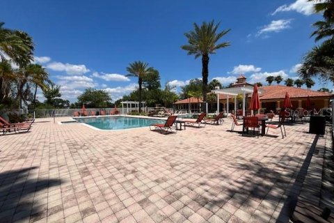 Condo in Orlando, Florida, 1 bedroom № 2214124 - photo 18