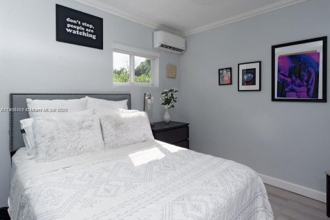 Снять в аренду виллу или дом в Майами-Шорс, Флорида 3 спальни, 203.55м2, № 1965791 - фото 17