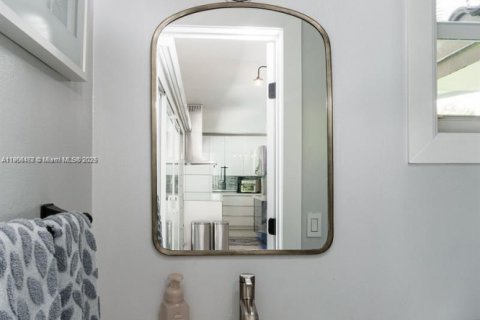 Снять в аренду виллу или дом в Майами-Шорс, Флорида 3 спальни, 203.55м2, № 1965791 - фото 24