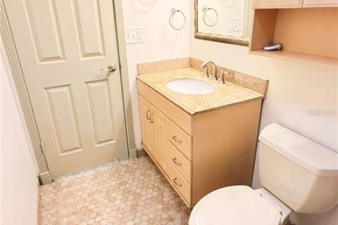 Villa ou maison à louer à Port Richey, Floride: 2 chambres, 79.62 m2 № 2436983 - photo 16