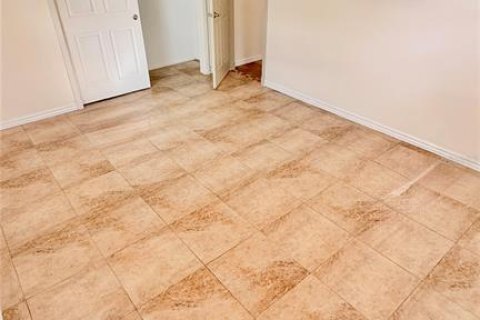 Villa ou maison à louer à Port Richey, Floride: 2 chambres, 79.62 m2 № 2436983 - photo 22