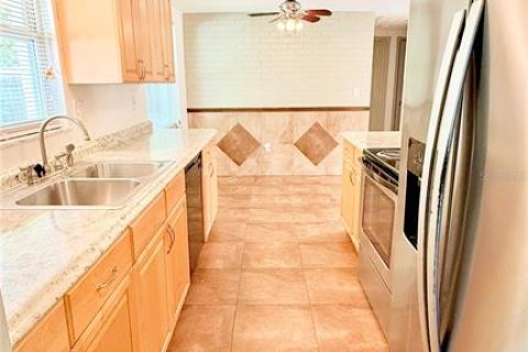 Villa ou maison à louer à Port Richey, Floride: 2 chambres, 79.62 m2 № 2436983 - photo 13