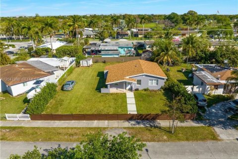 Villa ou maison à vendre à Cutler Bay, Floride: 3 chambres, 136.47 m2 № 2282948 - photo 9