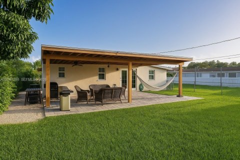 Villa ou maison à vendre à Cutler Bay, Floride: 3 chambres, 136.47 m2 № 2282948 - photo 10