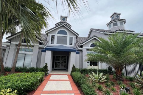 Снять в аренду кондоминиум в Майами, Флорида 1 спальня, 53.79м2, № 2038372 - фото 3