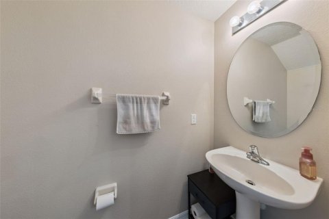 Townhouse in Oviedo, Florida 2 bedrooms, 124.86 sq.m. № 2238651 - photo 16