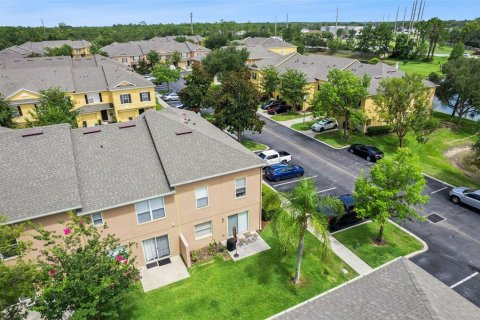 Townhouse in Oviedo, Florida 2 bedrooms, 124.86 sq.m. № 2238651 - photo 28