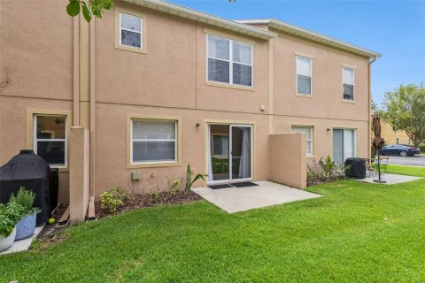 Townhouse in Oviedo, Florida 2 bedrooms, 124.86 sq.m. № 2238651 - photo 24