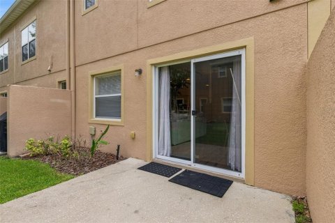 Townhouse in Oviedo, Florida 2 bedrooms, 124.86 sq.m. № 2238651 - photo 23