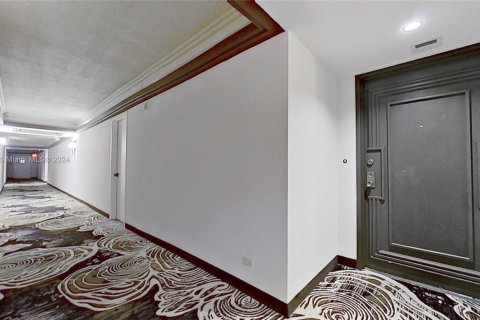 Купить кондоминиум в Майами, Флорида 2 спальни, 181.16м2, № 1937866 - фото 17