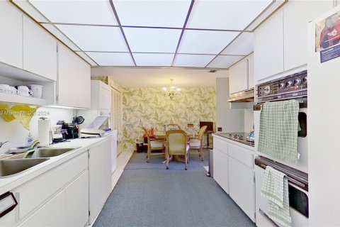 Купить кондоминиум в Майами, Флорида 2 спальни, 181.16м2, № 1937866 - фото 6