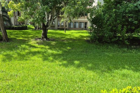 Condominio en venta en Palm Harbor, Florida, 2 dormitorios, 108.7 m2 № 1915200 - foto 12