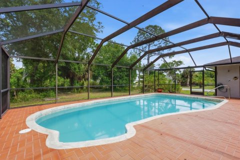 Casa en venta en Port Charlotte, Florida, 3 dormitorios, 163.69 m2 № 2220318 - foto 2