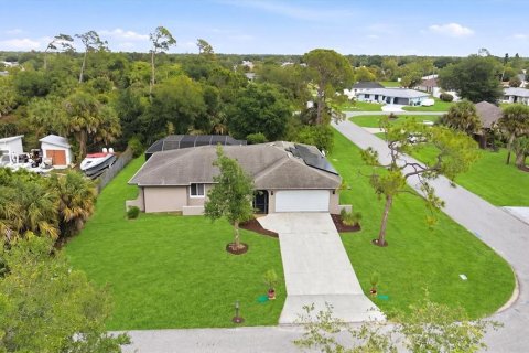 Casa en venta en Port Charlotte, Florida, 3 dormitorios, 163.69 m2 № 2220318 - foto 8