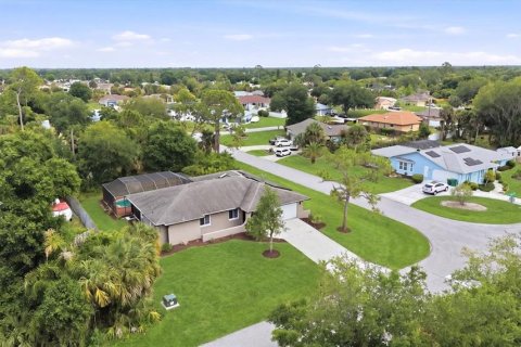Casa en venta en Port Charlotte, Florida, 3 dormitorios, 163.69 m2 № 2220318 - foto 7
