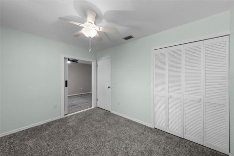 House in Eustis, Florida 3 bedrooms, 217.3 sq.m. № 1904094 - photo 22