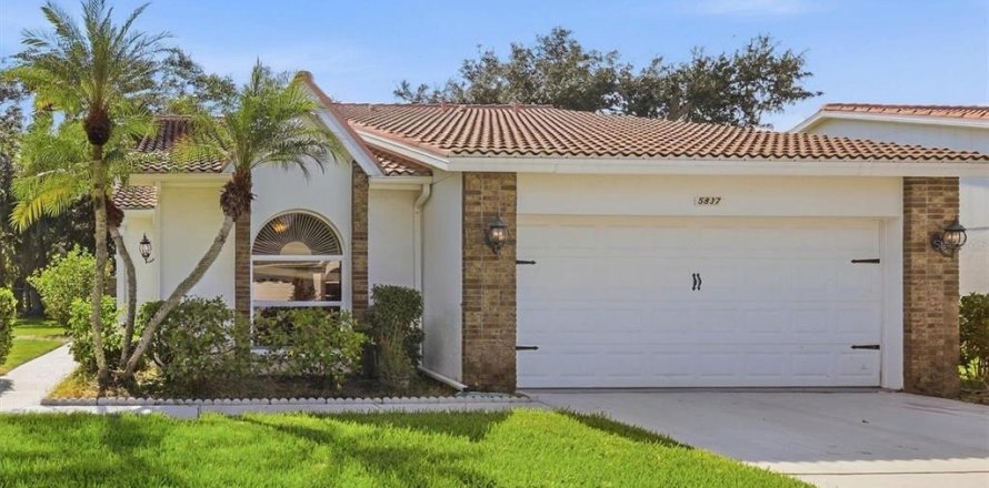 Casa en Bradenton, Florida 3 dormitorios, 151.43 m2 № 2383654