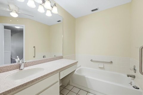 Casa en venta en Bradenton, Florida, 3 dormitorios, 151.43 m2 № 2383654 - foto 26