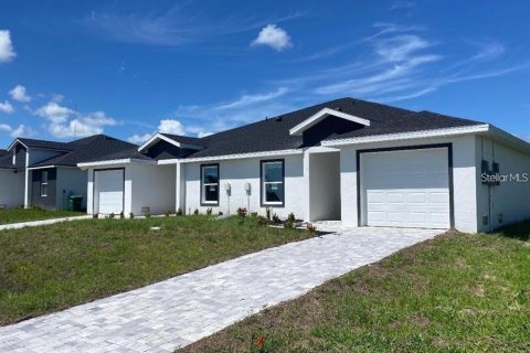 Apartment in Port Charlotte, Florida 3 bedrooms, 148.64 sq.m. № 1593215 - photo 1