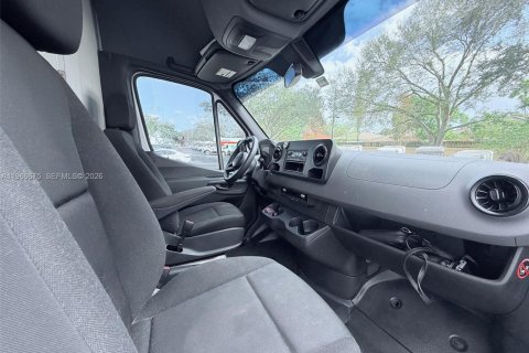 Commercial property in Davie, Florida № 2031831 - photo 3