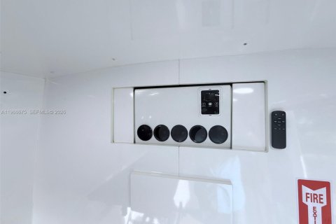 Commercial property in Davie, Florida № 2031831 - photo 15