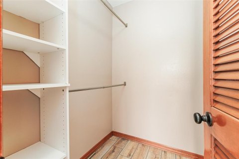 Condo in Lakeland, Florida, 2 bedrooms  № 2222606 - photo 16