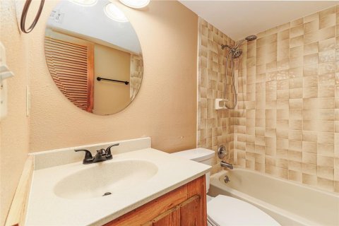 Condo in Lakeland, Florida, 2 bedrooms  № 2222606 - photo 13
