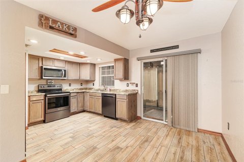Condo in Lakeland, Florida, 2 bedrooms  № 2222606 - photo 9