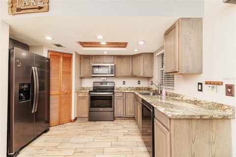 Condo in Lakeland, Florida, 2 bedrooms  № 2222606 - photo 3