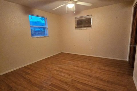 House in New Port Richey, Florida 2 bedrooms, 97.36 sq.m. № 1679427 - photo 10