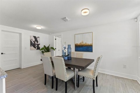 Casa en venta en Tampa, Florida, 3 dormitorios, 123 m2 № 2157610 - foto 13