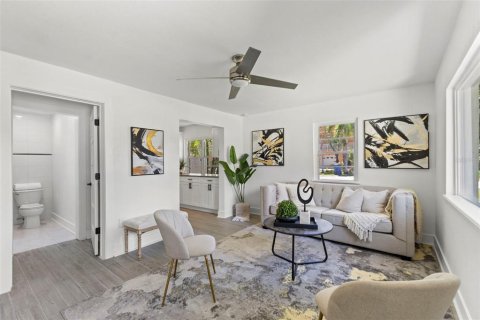 Casa en venta en Tampa, Florida, 3 dormitorios, 123 m2 № 2157610 - foto 5