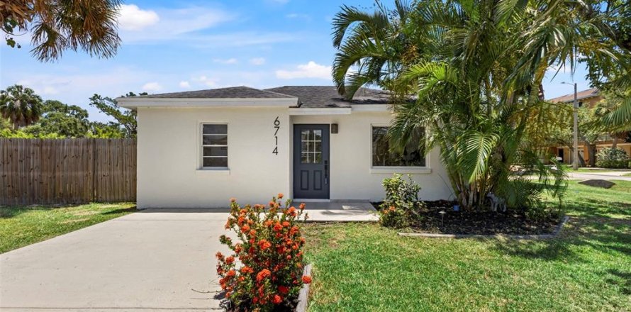 Casa en Tampa, Florida 3 dormitorios, 123 m2 № 2157610