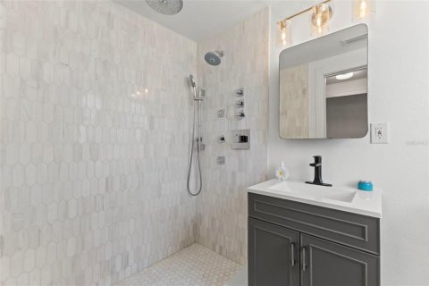 Casa en venta en Tampa, Florida, 3 dormitorios, 123 m2 № 2157610 - foto 17