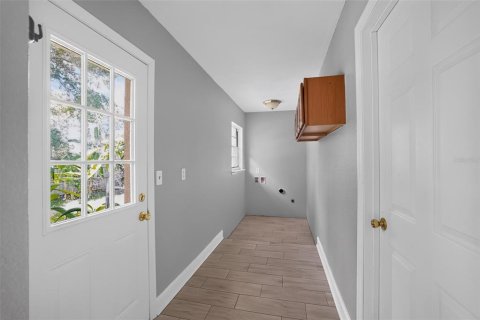 Villa ou maison à vendre à Tampa, Floride: 4 chambres, 183.2 m2 № 2156891 - photo 4