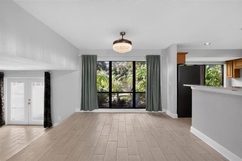 Villa ou maison à vendre à Tampa, Floride: 4 chambres, 183.2 m2 № 2156891 - photo 6