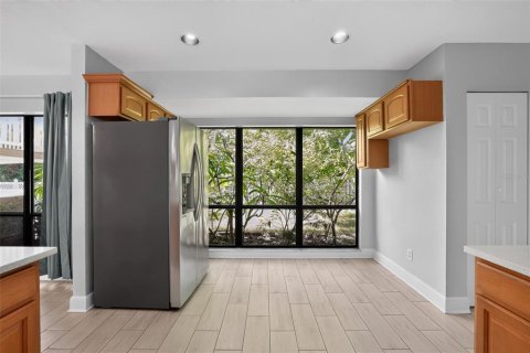 Villa ou maison à vendre à Tampa, Floride: 4 chambres, 183.2 m2 № 2156891 - photo 17