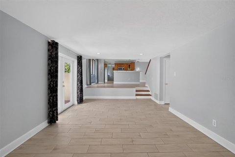 Villa ou maison à vendre à Tampa, Floride: 4 chambres, 183.2 m2 № 2156891 - photo 8