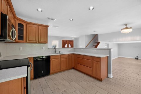Villa ou maison à vendre à Tampa, Floride: 4 chambres, 183.2 m2 № 2156891 - photo 14