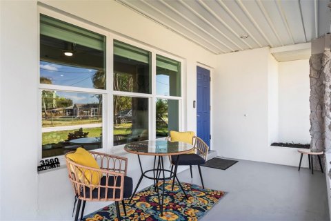 House in Port Charlotte, Florida 3 bedrooms, 123 sq.m. № 1569892 - photo 3