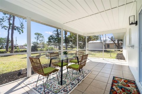 House in Port Charlotte, Florida 3 bedrooms, 123 sq.m. № 1569892 - photo 27