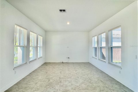 Villa ou maison à louer à Orlando, Floride: 4 chambres, 278.71 m2 № 2387526 - photo 14