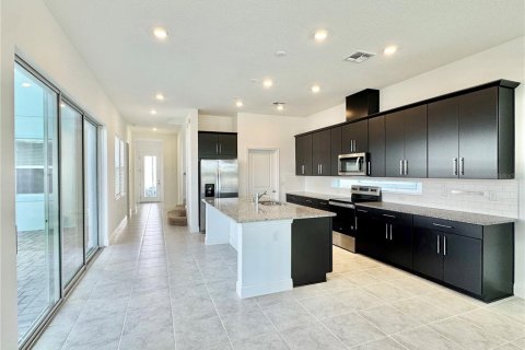 Villa ou maison à louer à Orlando, Floride: 4 chambres, 278.71 m2 № 2387526 - photo 5