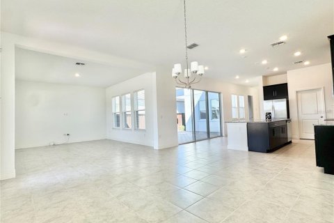 Villa ou maison à louer à Orlando, Floride: 4 chambres, 278.71 m2 № 2387526 - photo 8